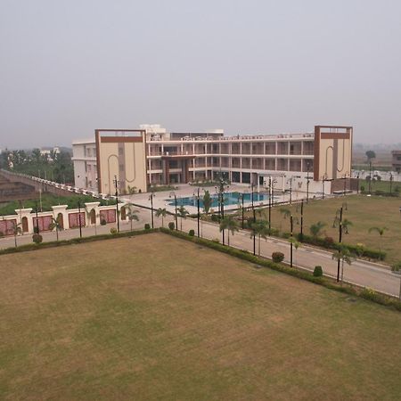 Nirvana Grand Hotel & Resort Gaya Exterior photo