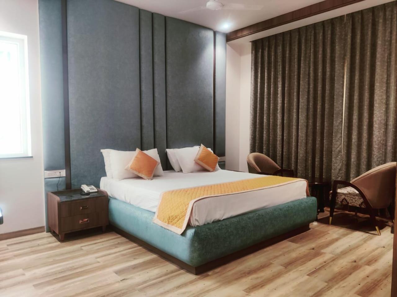 Nirvana Grand Hotel & Resort Gaya Exterior photo