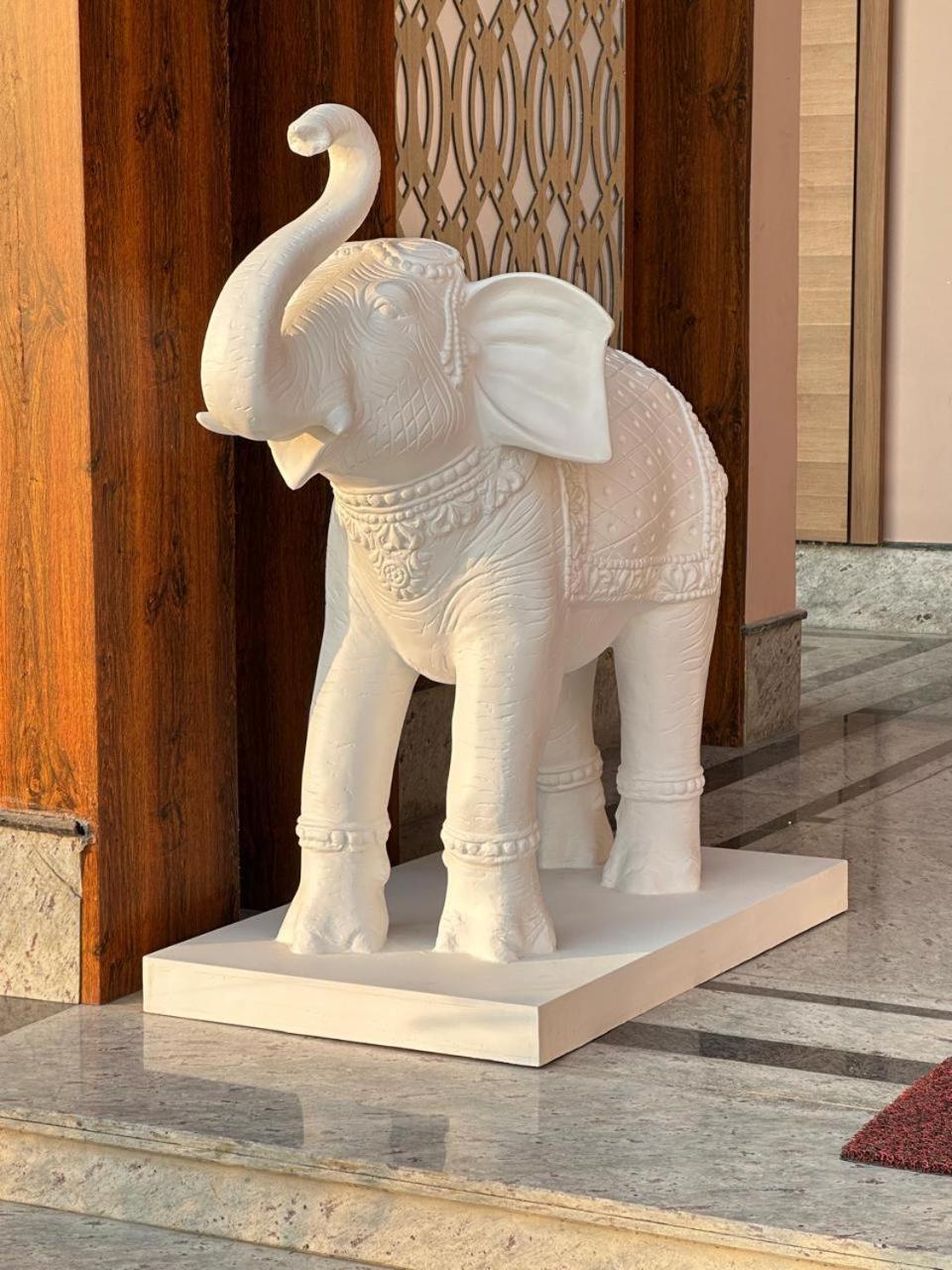 Nirvana Grand Hotel & Resort Gaya Exterior photo
