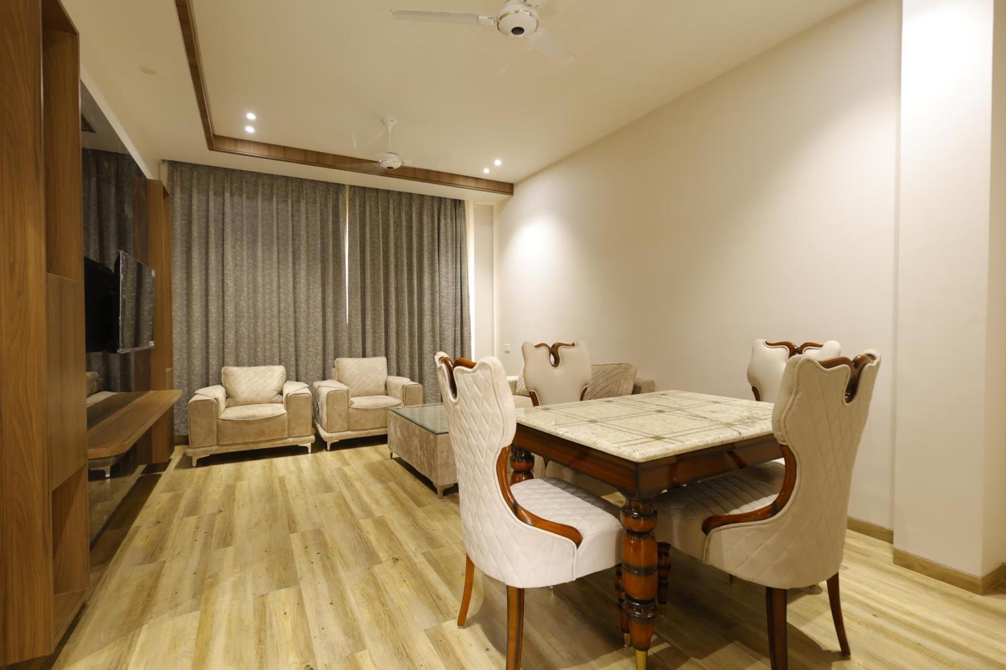 Nirvana Grand Hotel & Resort Gaya Exterior photo